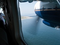 028  Nach 20 Minuten taucht das Ziel schon auf. : 2004, CRW, Flug, Flugzeug, Helgoland, Helgoland 2004